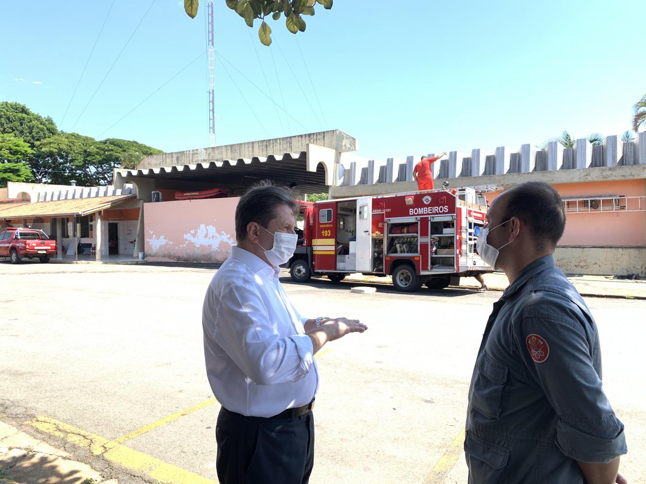 Dr. Júlio pede viaturas e reativação da sala técnica dos Bombeiros