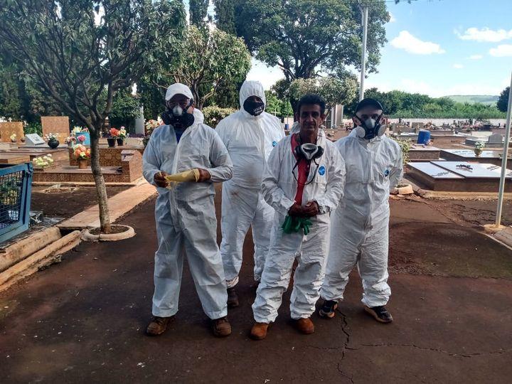 Cemitério de Cordeirópolis recebe desinfecção contra a covid