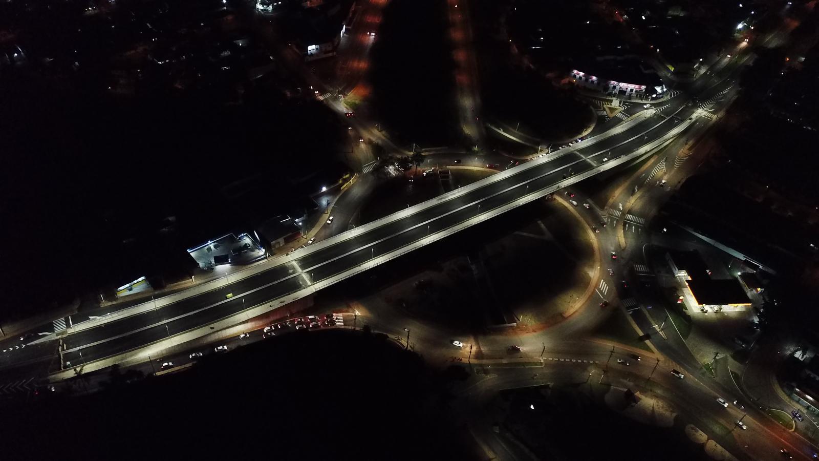 Viaduto da Barroca Funda, em Limeira, recebe iluminação