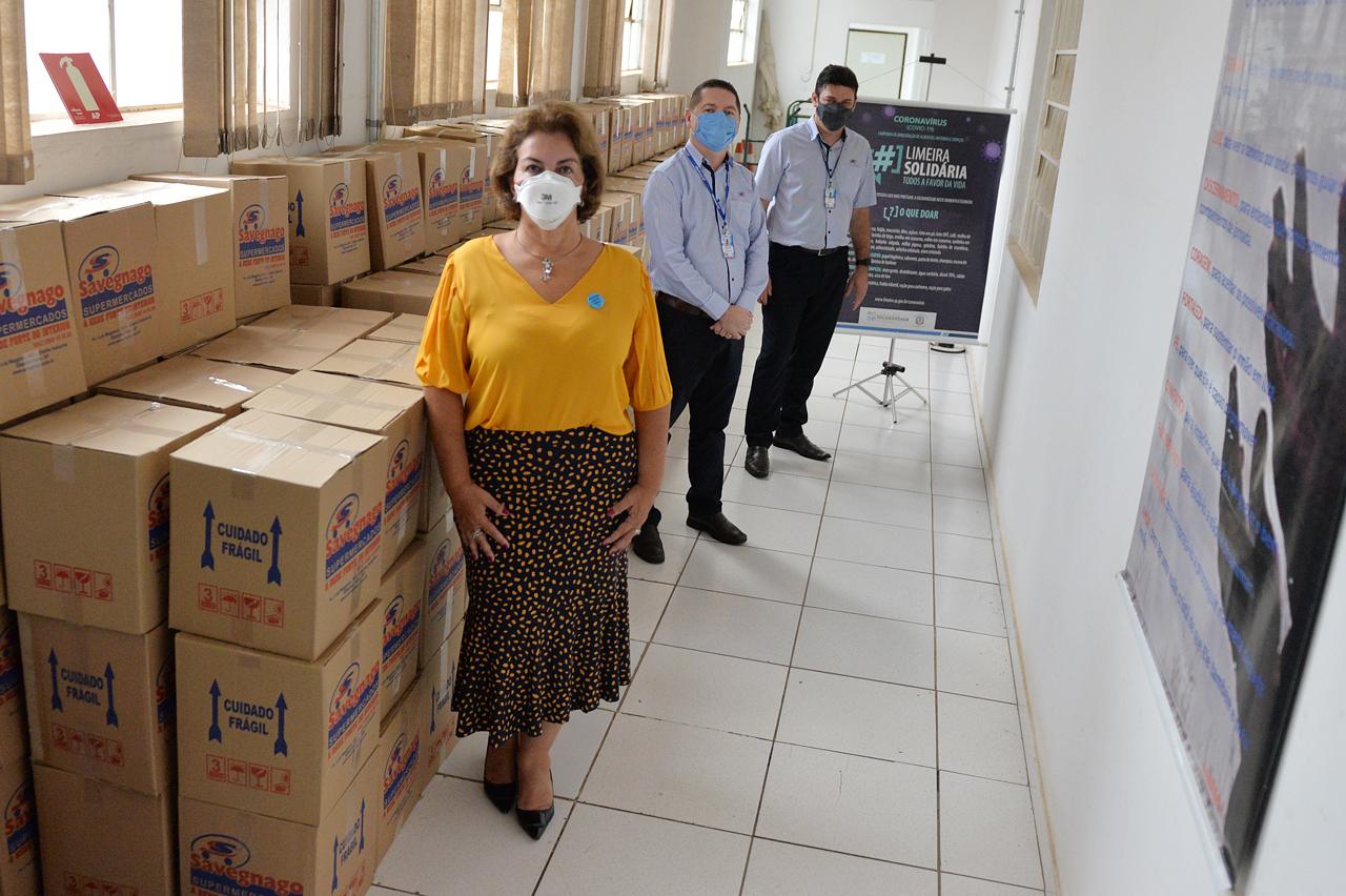 Limeira Solidária recebe 200 cestas básicas da Rede Savegnago