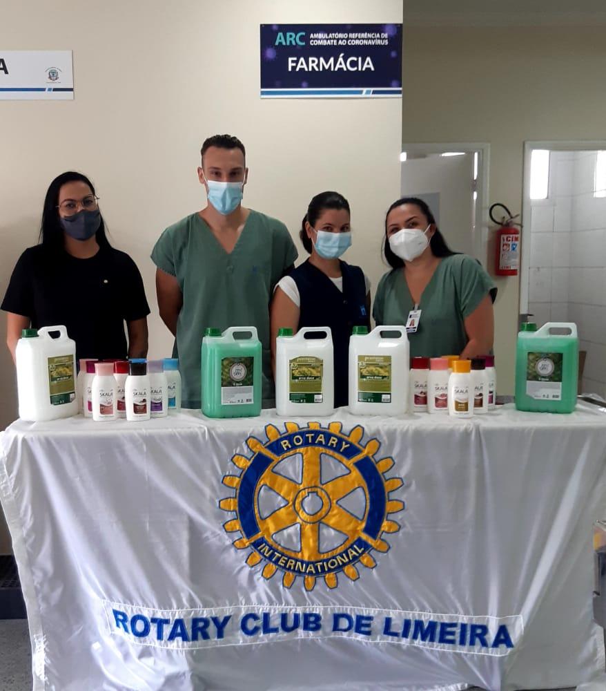 Rotary Club de Limeira doa produtos de higiene à URC