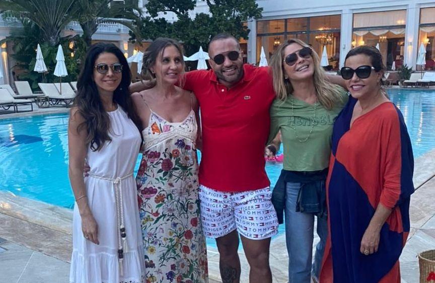 Influencer Rafael Protein, participa da comemoração dos 30 anos da Independência da Geórgia no RJ