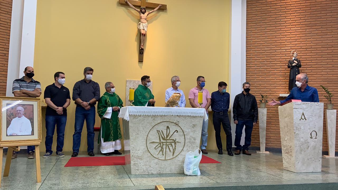 Prefeito de Limeira participa de missa e posse de diretoria