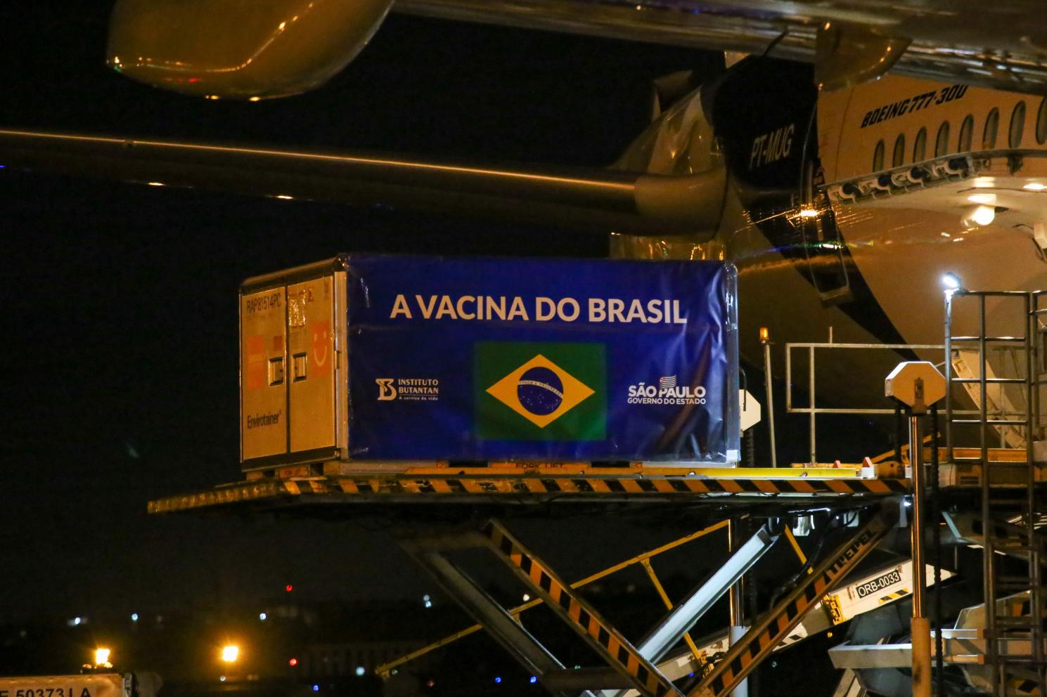 SP recebe 1 milhão de doses da Vacina do Butantan prontas para aplicação