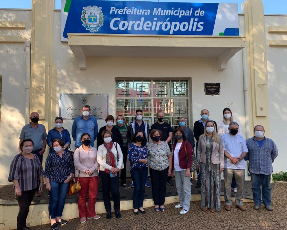 Prefeitura de Cordeirópolis homenageia aposentados que se despedem do serviço público