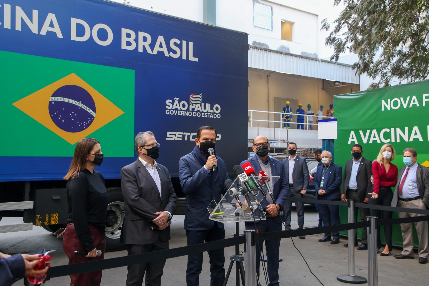 SP inicia entrega de lote de 10 milhões de doses da vacina do Butantan aos brasileiros