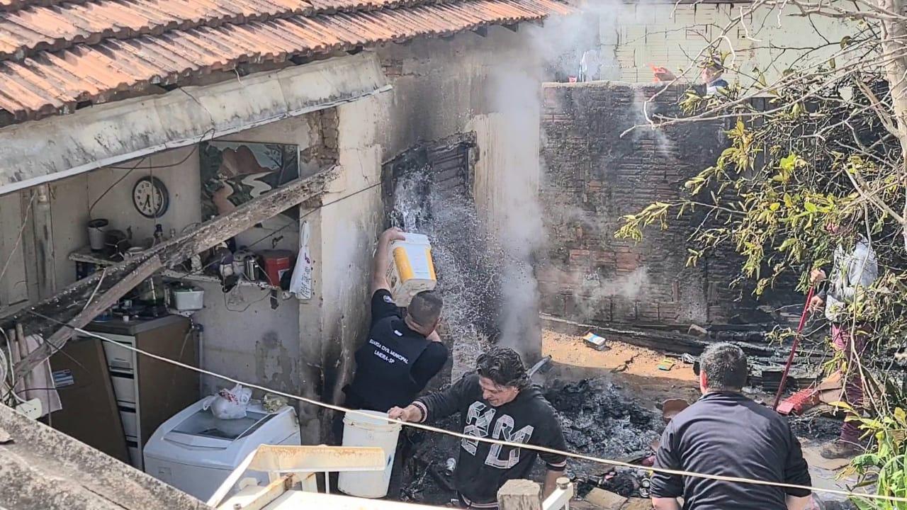 Após intervenção rápida da GCM, Corpo de Bombeiros apaga princípio de incêndio