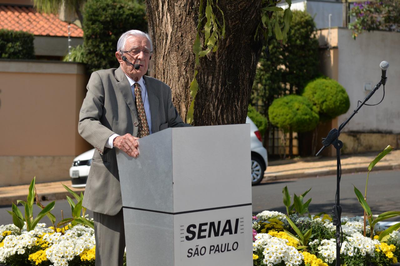 Prefeito de Limeira acompanha entrega do Espaço Luiz Varga
