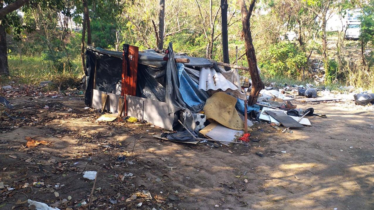 Área verde do Cecap em Limeira recebe ação de limpeza e de abordagem social