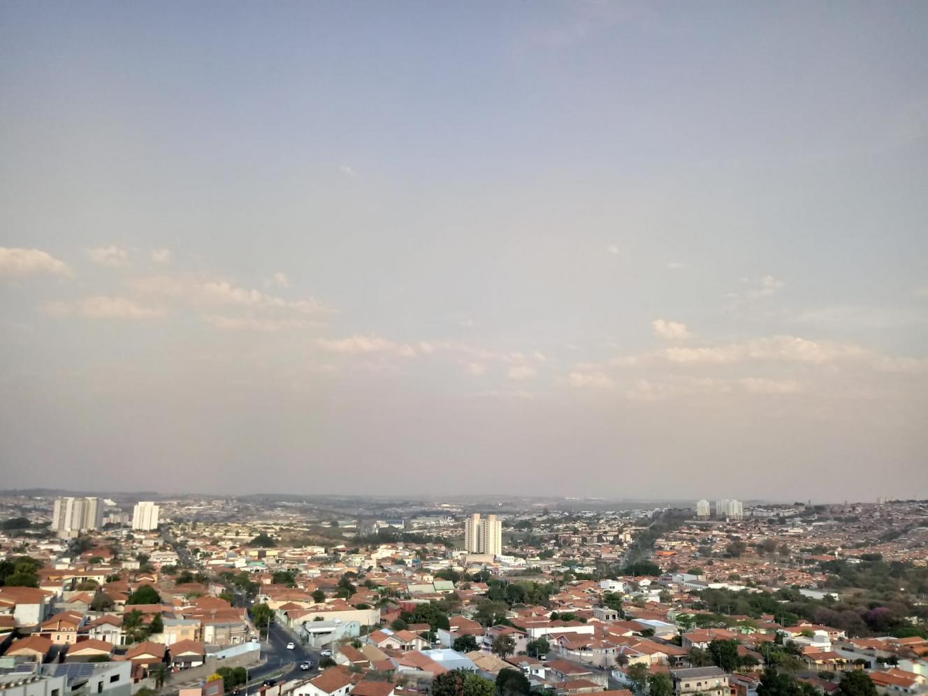 Frente fria começa a mudar o tempo em SP e em MS