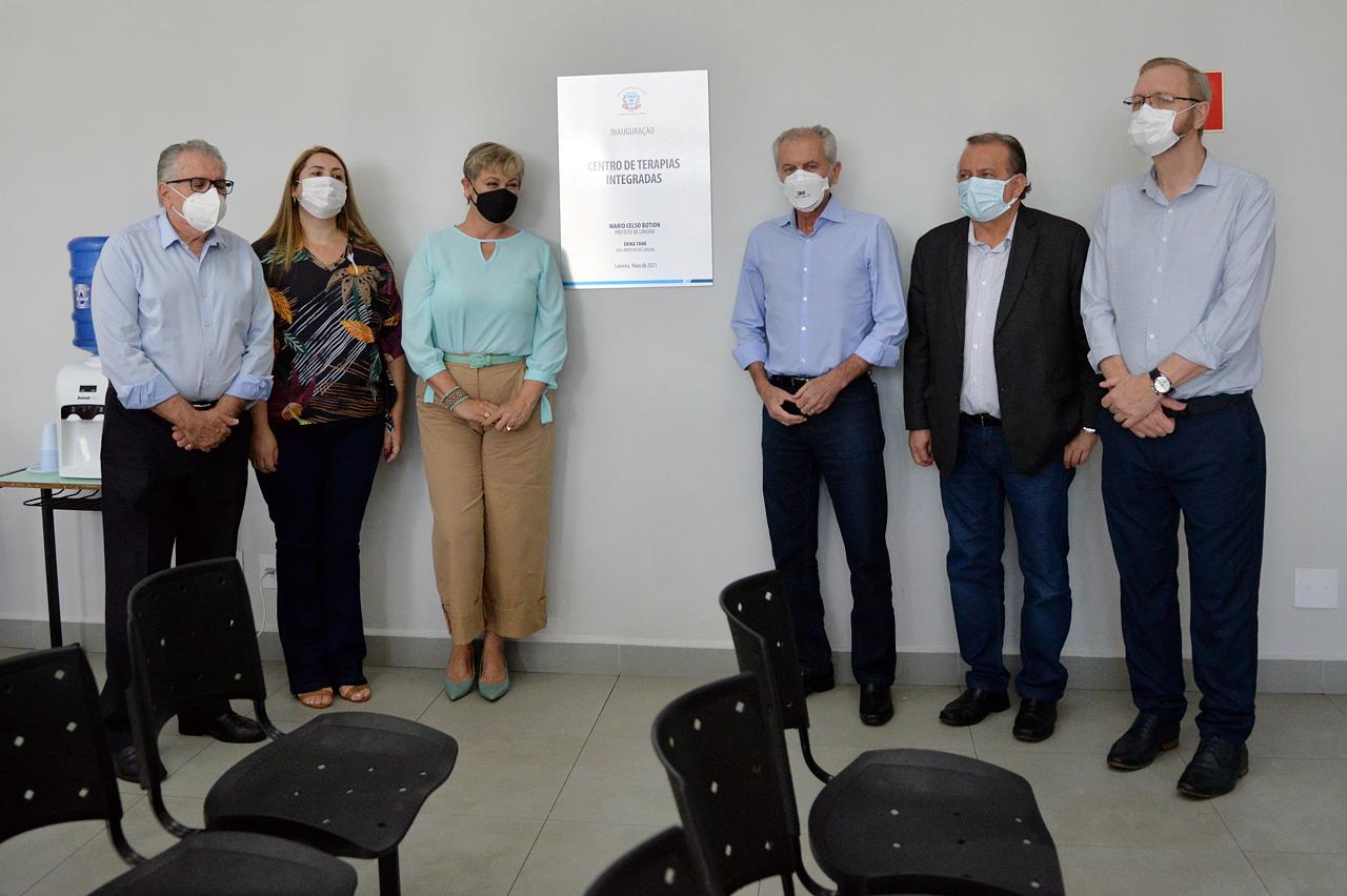 Prefeito de Limeira inaugura Centro de Terapias Integradas