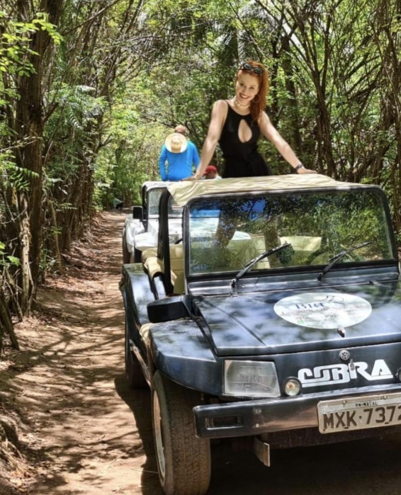 Gabriela Petry escolhe a Praia do Patacho para descansar antes do seu retorno na TV