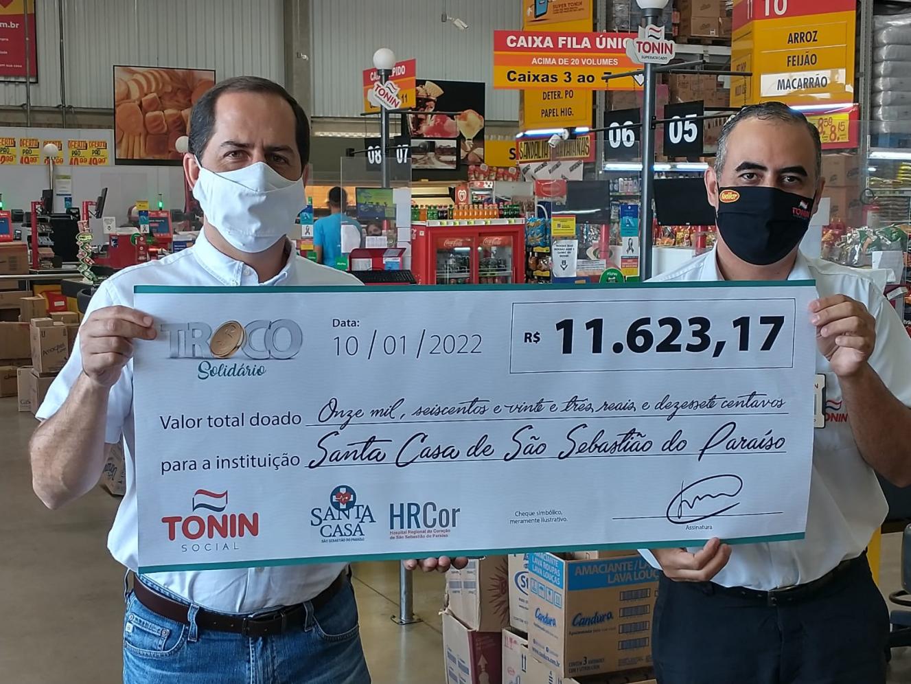 Rede Tonin doa mais de R$ 105 mil para instituições com campanha Troco Solidário