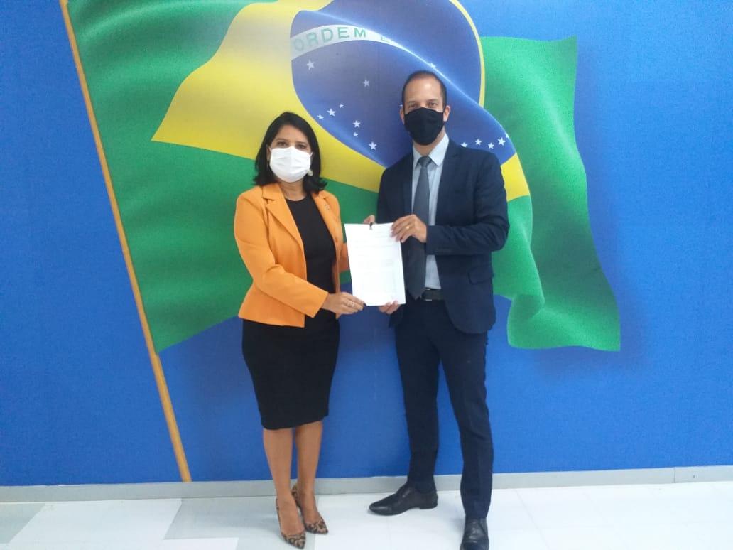 Murilo Félix cobra e Ministério da Saúde informa que estoque de medicamentos será normalizado