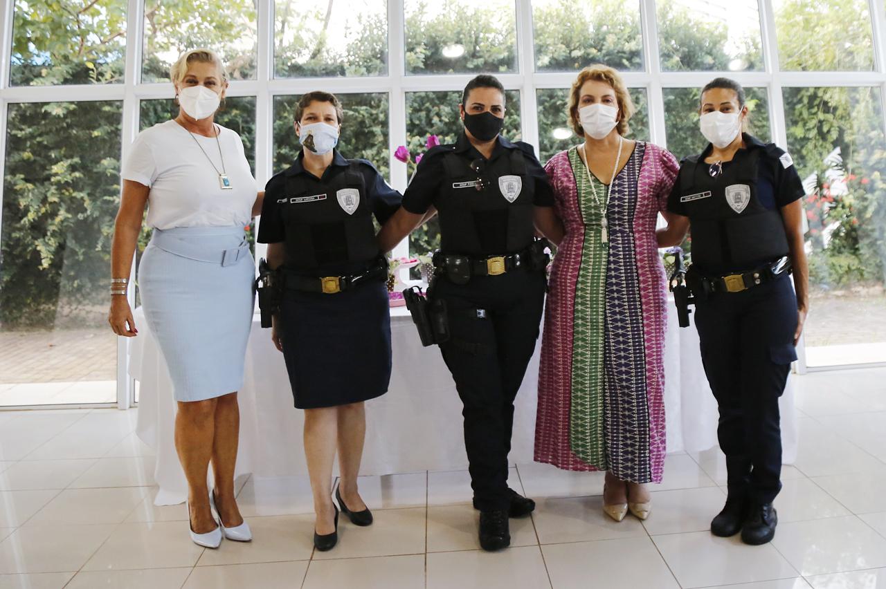 Encontro homenageia GCMs de Limeira em Dia Internacional da Mulher