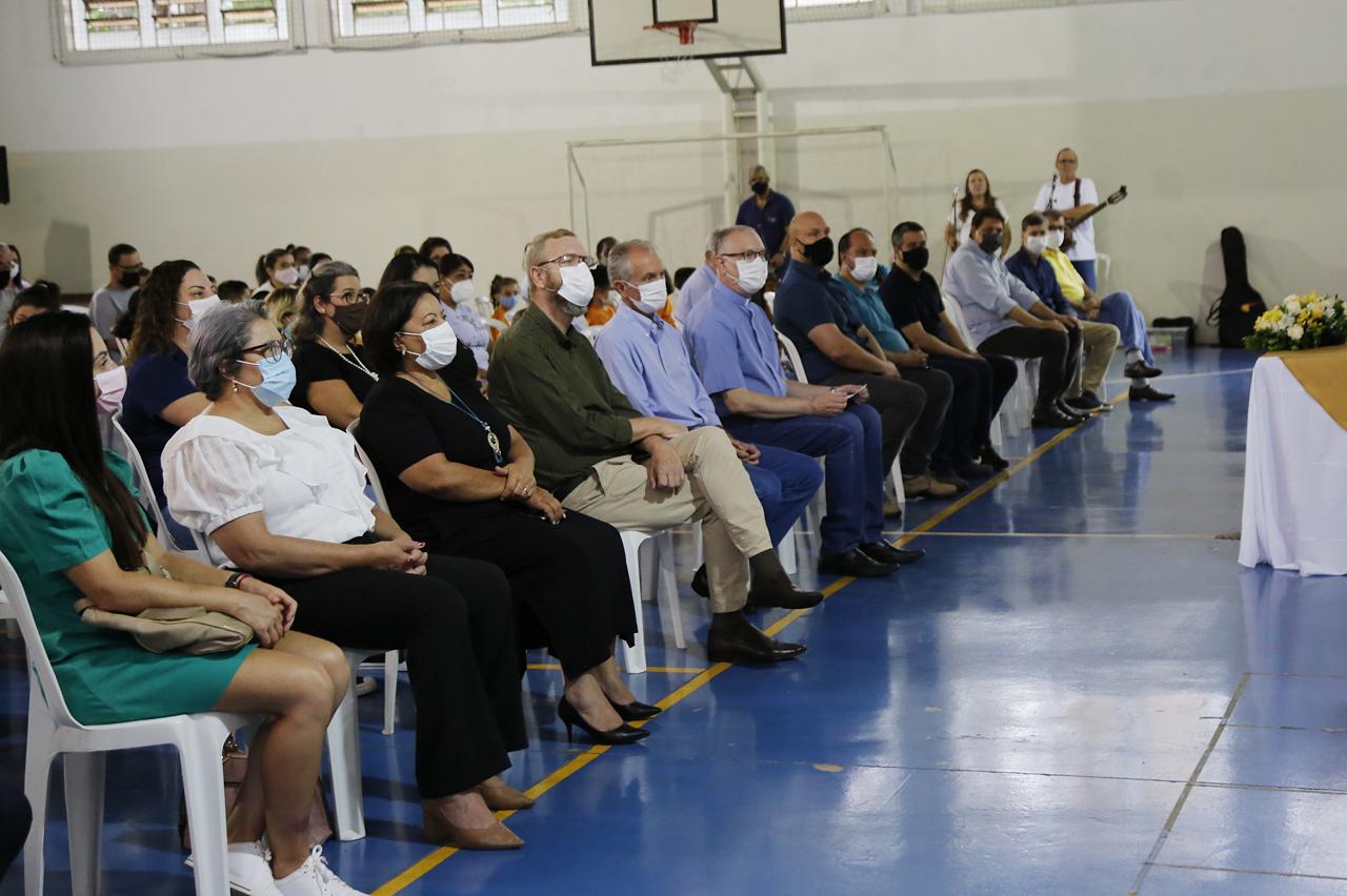Prefeito de Limeira participa dos 59 anos da Aril