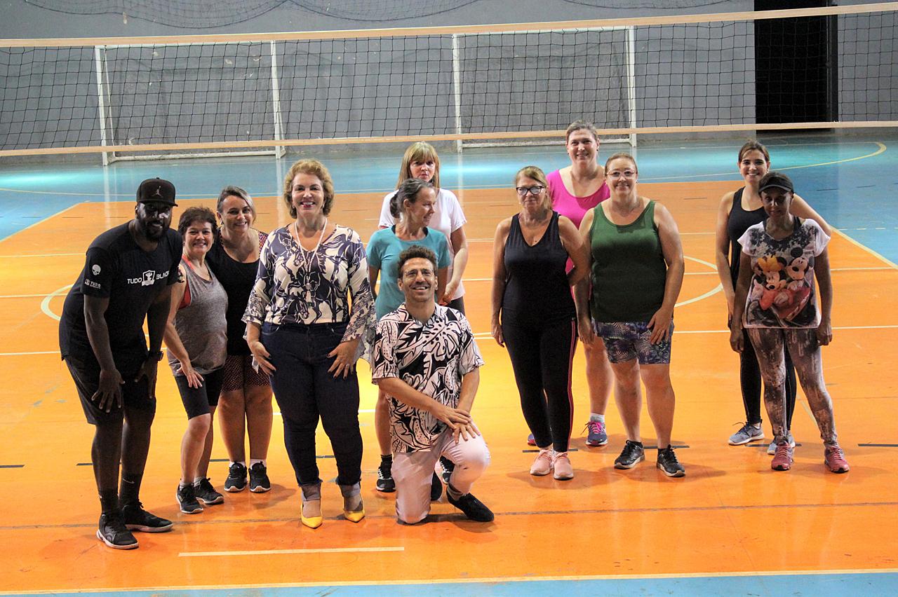 Roberta Botion leva ações do Espaço do Bem para projeto Zumba
