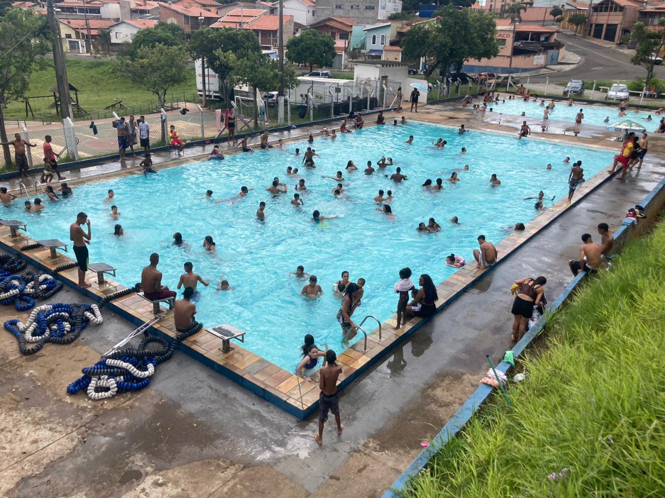 8,5 mil já usaram piscinas públicas de Limeira em ação do Esporte
