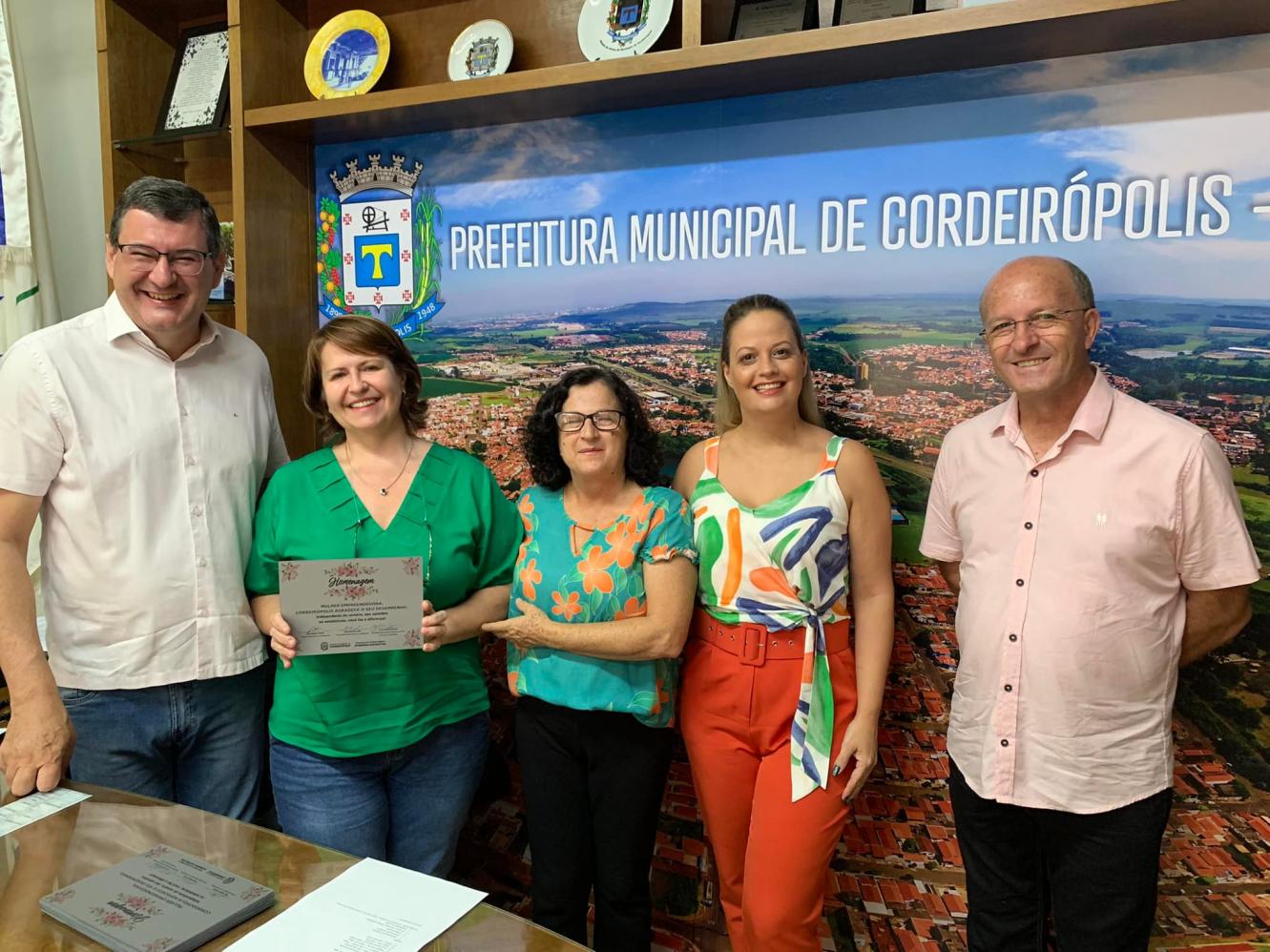 Prefeitura Municipal de Cordeirópolis homenageia mulheres empreendedoras
