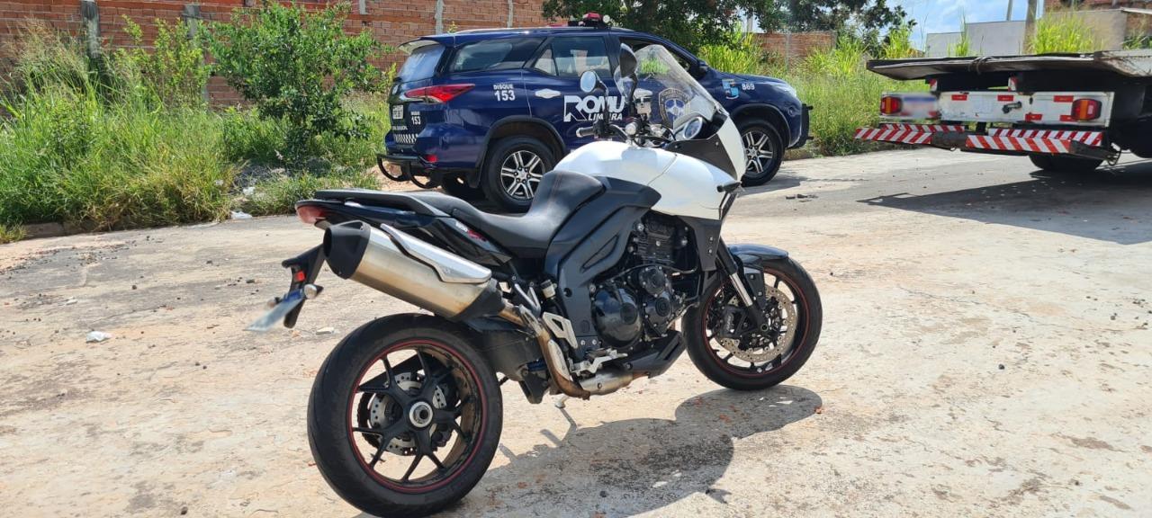 Escondida em área verde, motocicleta roubada é recuperada pela GCM de Limeira