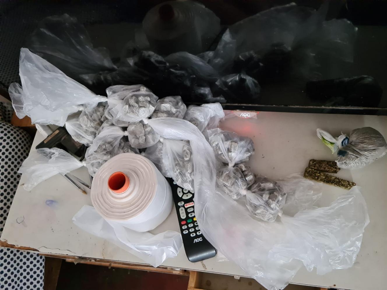 GCM apreende 500 porções de maconha no Pq. Nossa Senhora das Dores em Limeira