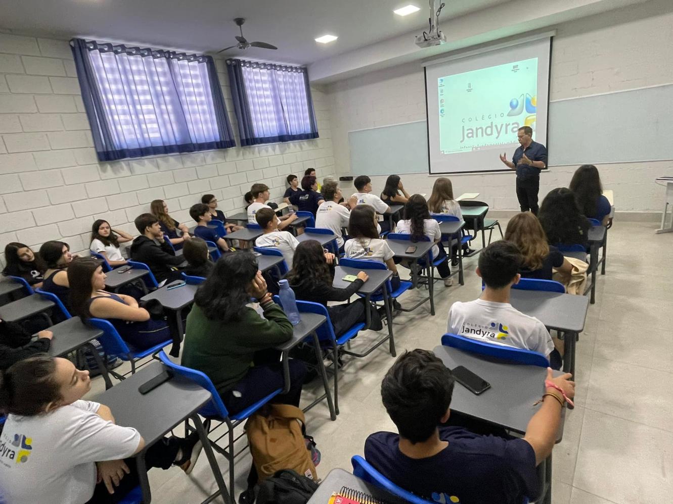 Secretário Farid fala sobre cultura no Dorivaldo Damm em Limeira