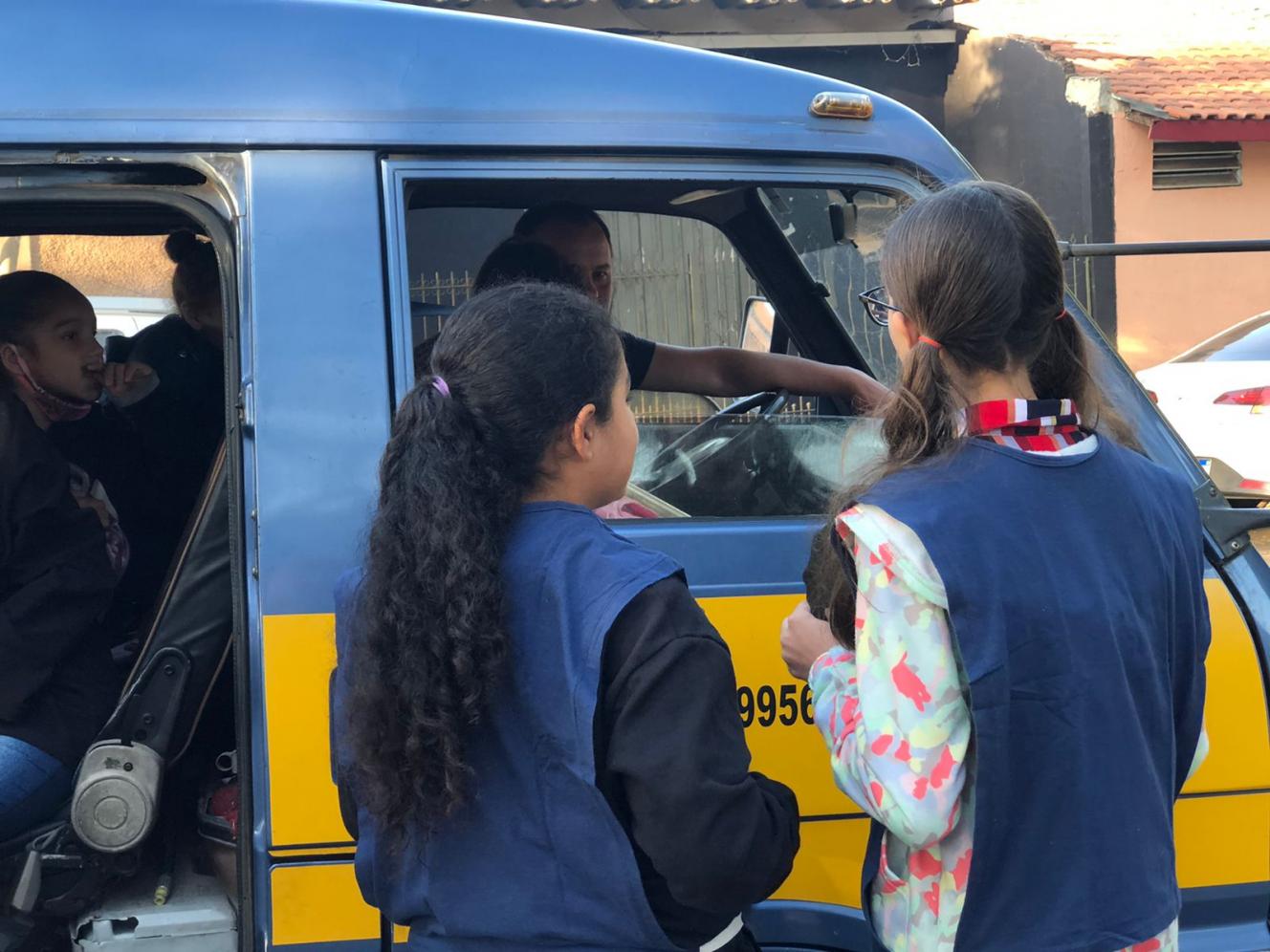 Alunos de Limeira participam de ação educativa sobre faixa de pedestres