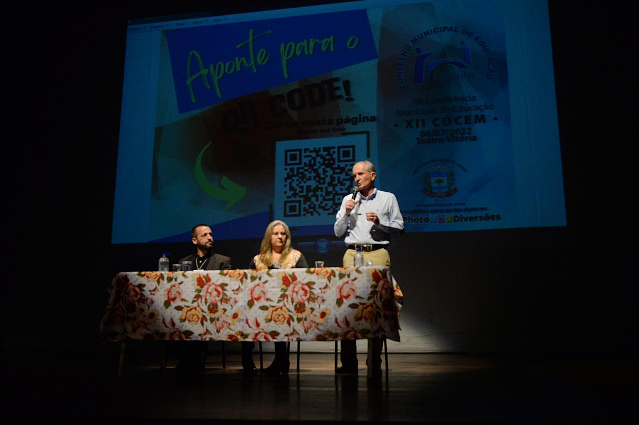 Conferência discute caminhos da educação municipal