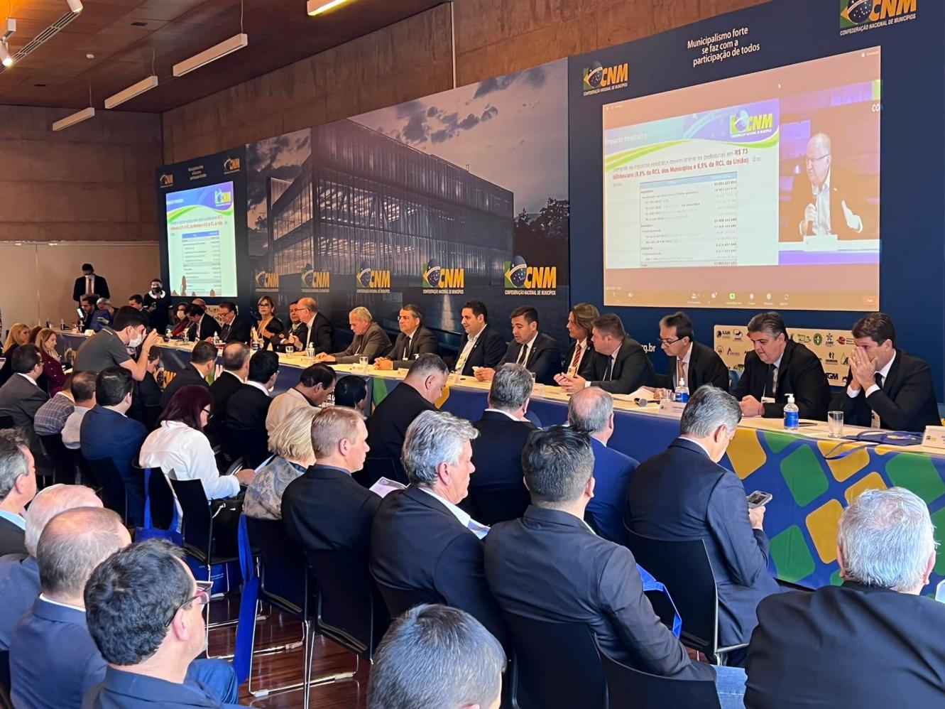 Prefeito de Cordeirópolis participa de Confederação Nacional dos Municípios, em Brasília