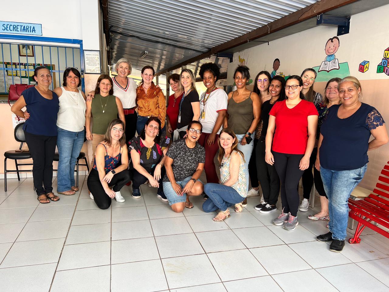 Comitê faz capacitação sobre aleitamento materno em escola municipal em Limeira