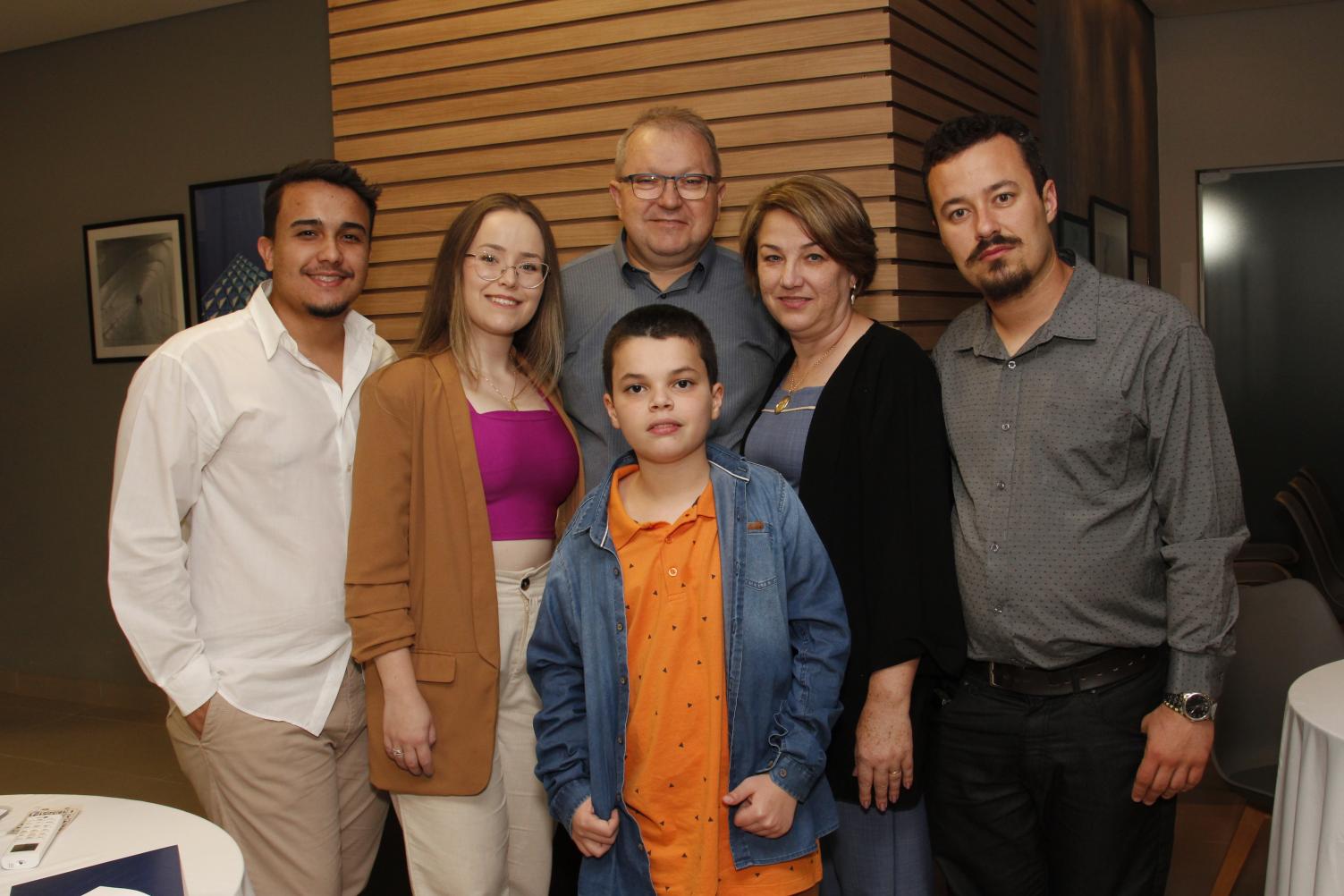 Rotary de Cordeirópolis faz reunião festiva em homenagem ao Dia dos Pais