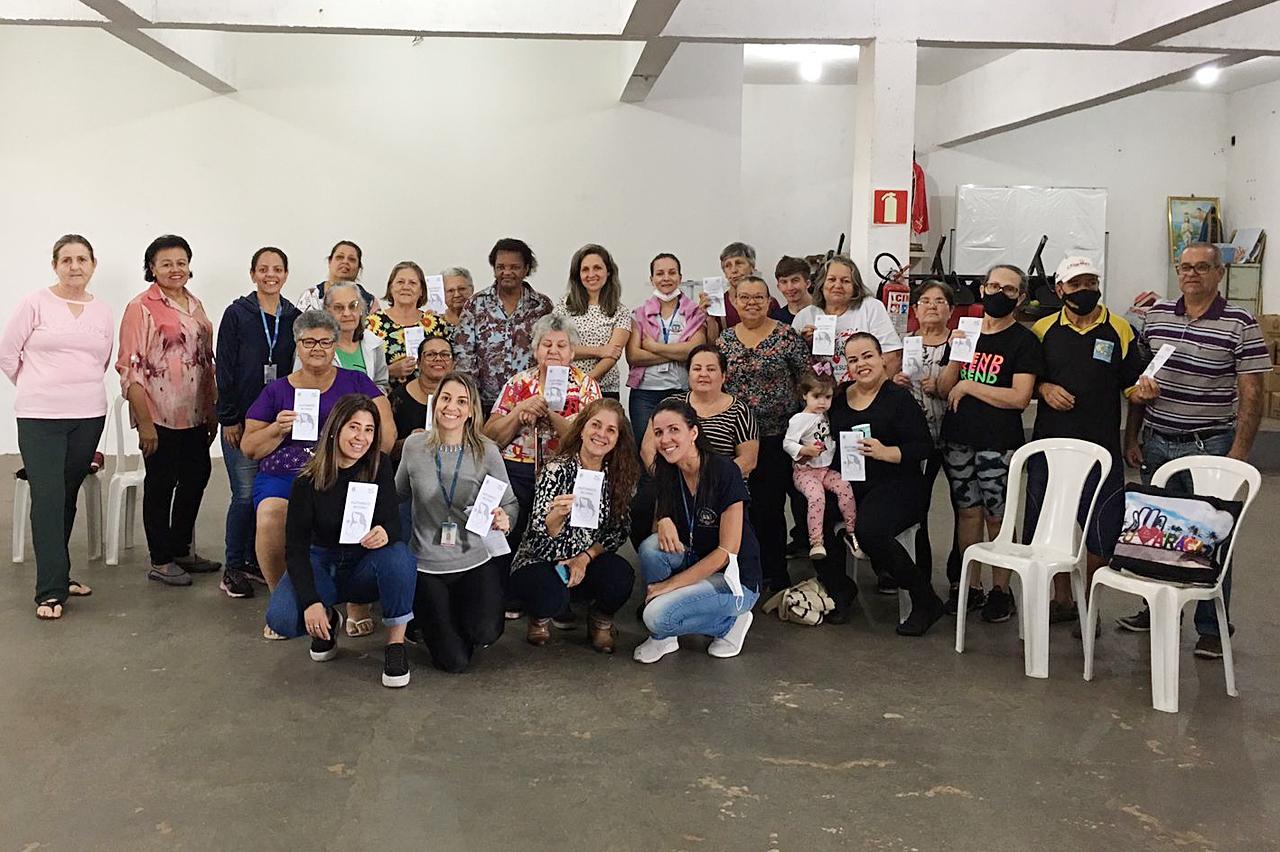 Encontro em Limeira reforça importância dos idosos no apoio à amamentação