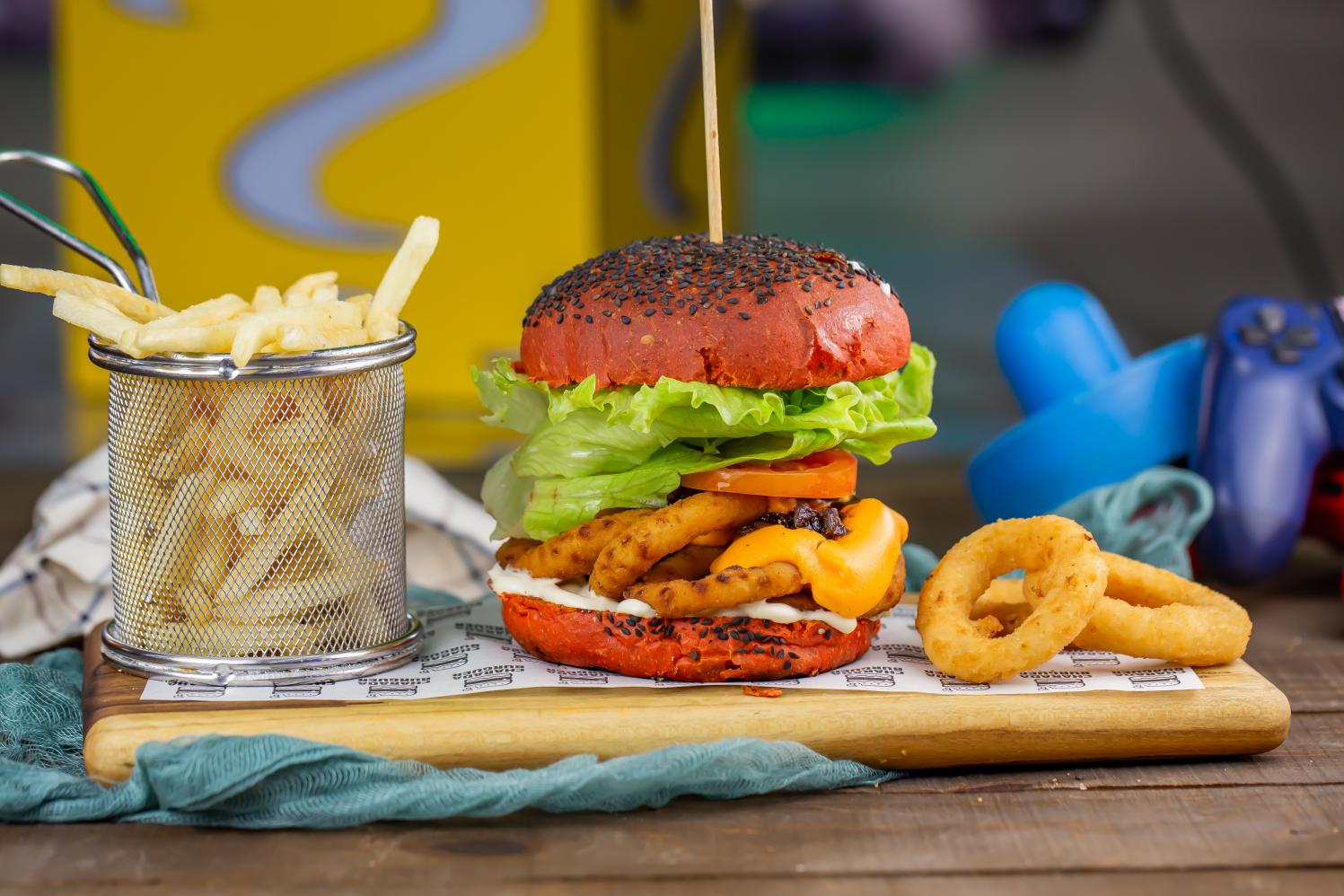 Charada Experience, restaurante temático de videogame, é mais uma atração em breve no Limeira Shopping 