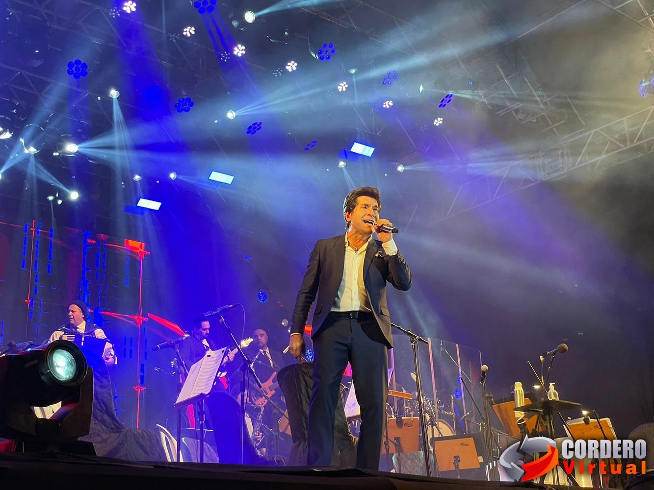 Daniel e Orquestra se apresentam na primeira noite da Festa do Peão de Cordeirópolis