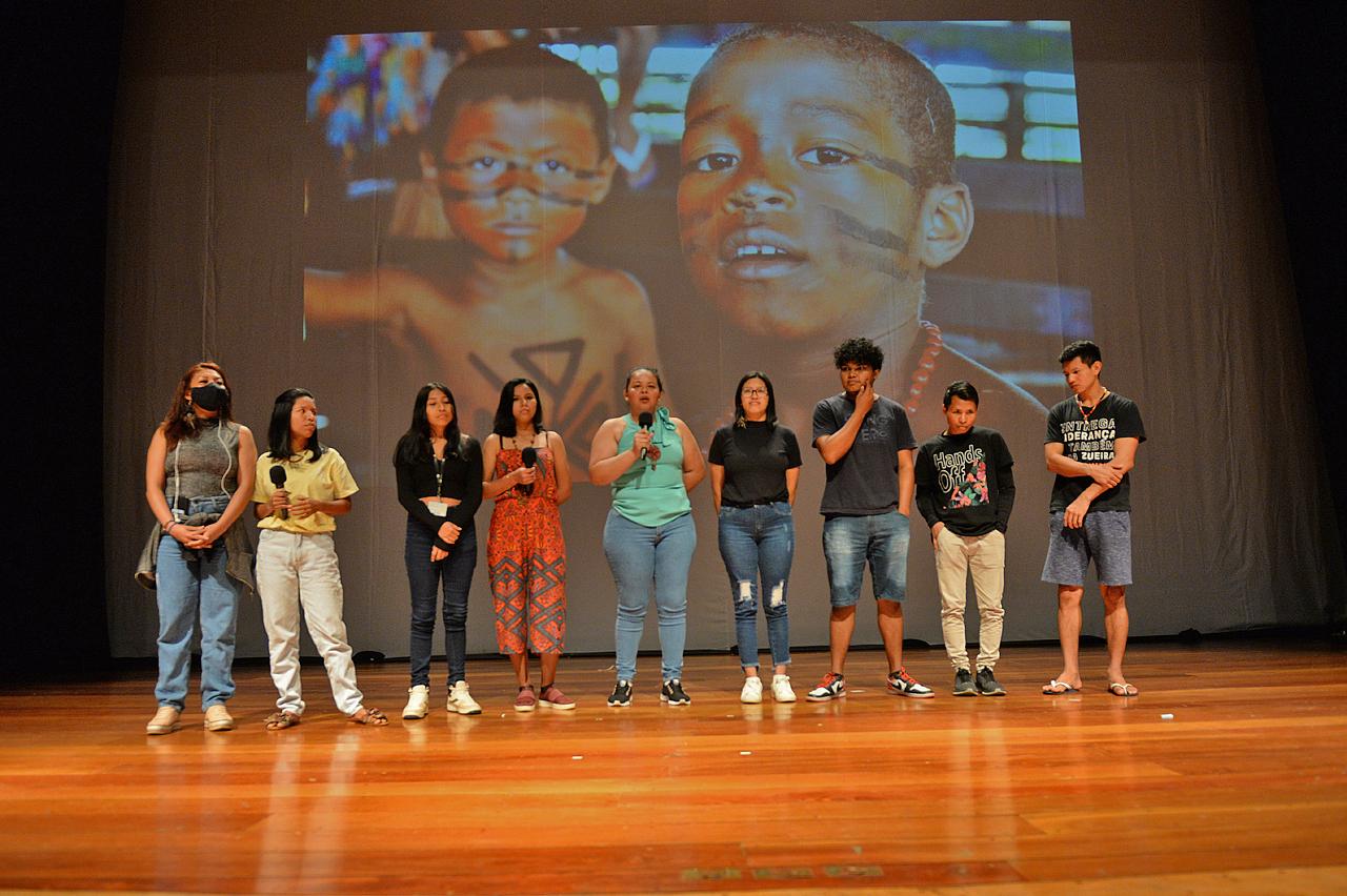 Alunos da escola Luca Moore em Limeira resgatam cultura indígena em evento