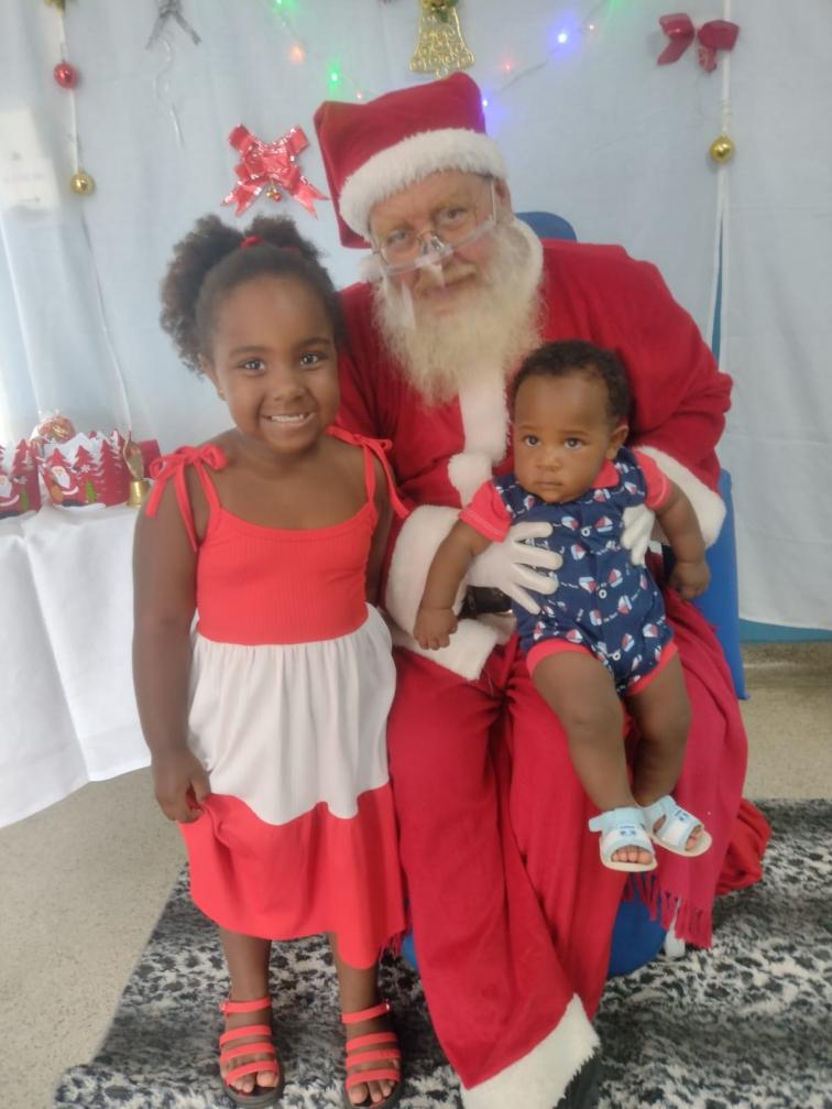 UBS Morro Azul em Limeira surpreende com festa natalina para pacientes