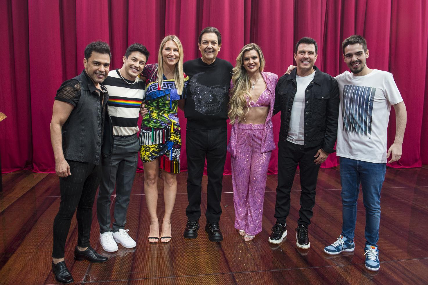Zezé Di Camargo é destaque no Especial de fim de ano do Faustão