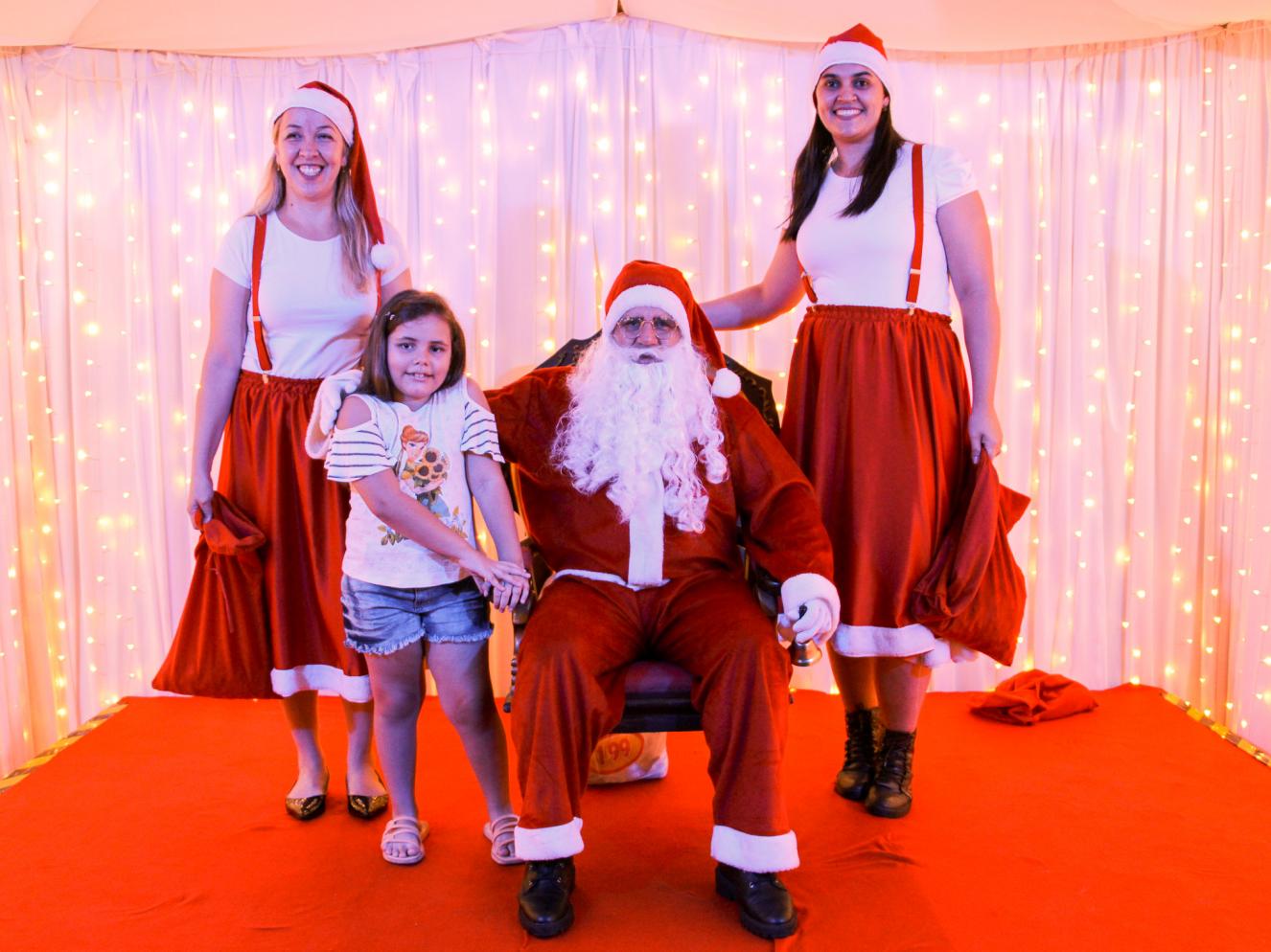 Mais de 6 mil crianças visitaram o Papai Noel na Praça Toledo Barros em Limeira este ano
