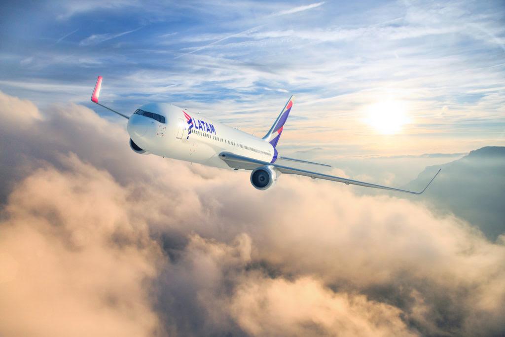 Santiago, Miami e Lisboa são os destinos preferidos dos passageiros da LATAM  para fugir do Carnaval em 2023
