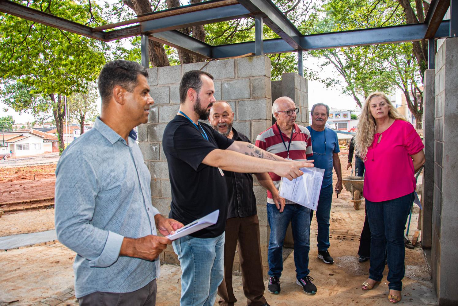 Praça da Av. Maria Buzolin em Limeira é vistoriada pela Comissão de Obras da Câmara