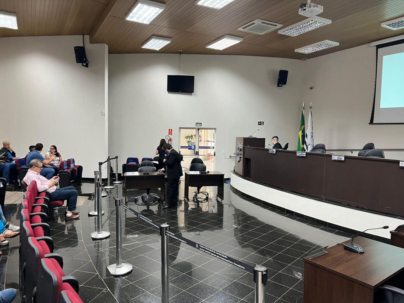 Prefeitura disponibiliza treinamento para diretores e coordenadores administrativos