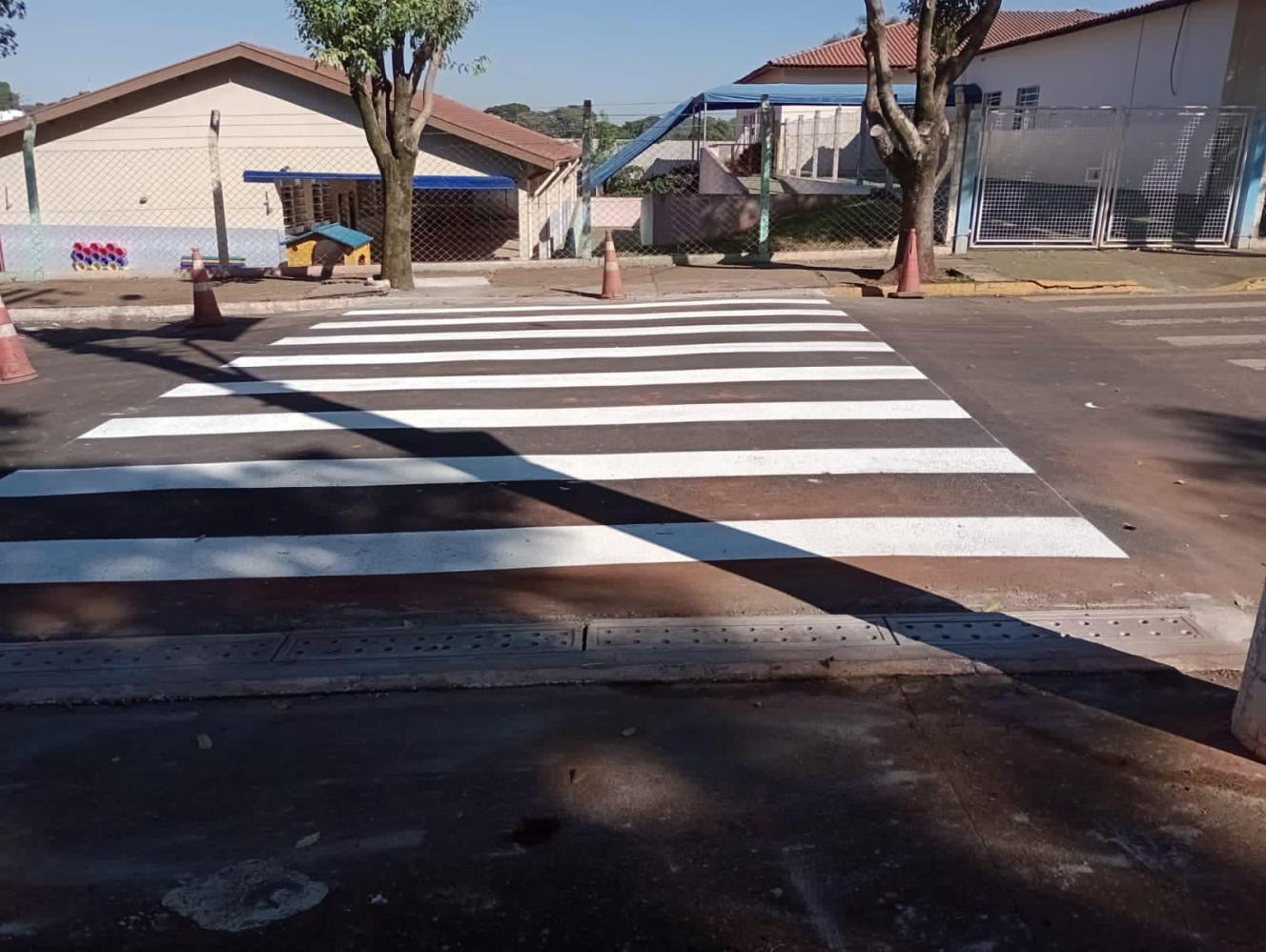 Prefeitura de Cordeirópolis instala faixas elevadas próximas a escolas e postos de saúde
