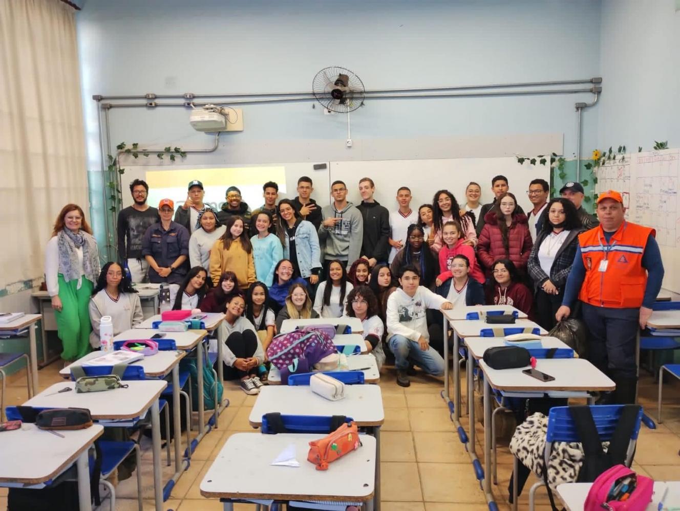 Maio Amarelo - Alunos de Cordeirópolis participam de palestra sobre segurança no trânsito