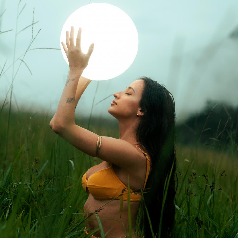 Mariana Nolasco lança o single 
