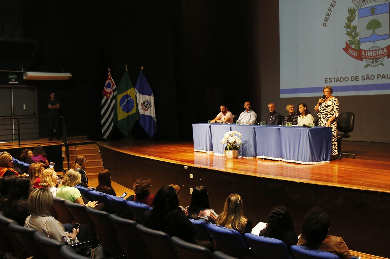 Seminário em Limeira aborda prevenção à violência familiar e nas escolas