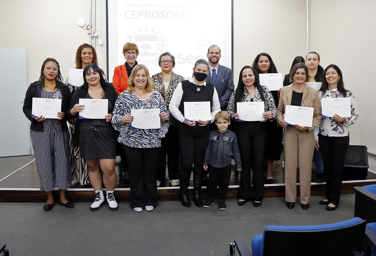 Cursos gratuitos capacitam 64 pessoas em Limeira