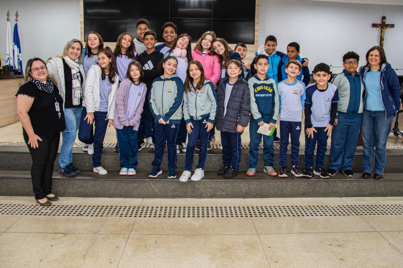 Alunos do Colégio Adventista participam de projeto de educação política na Câmara de Limeira