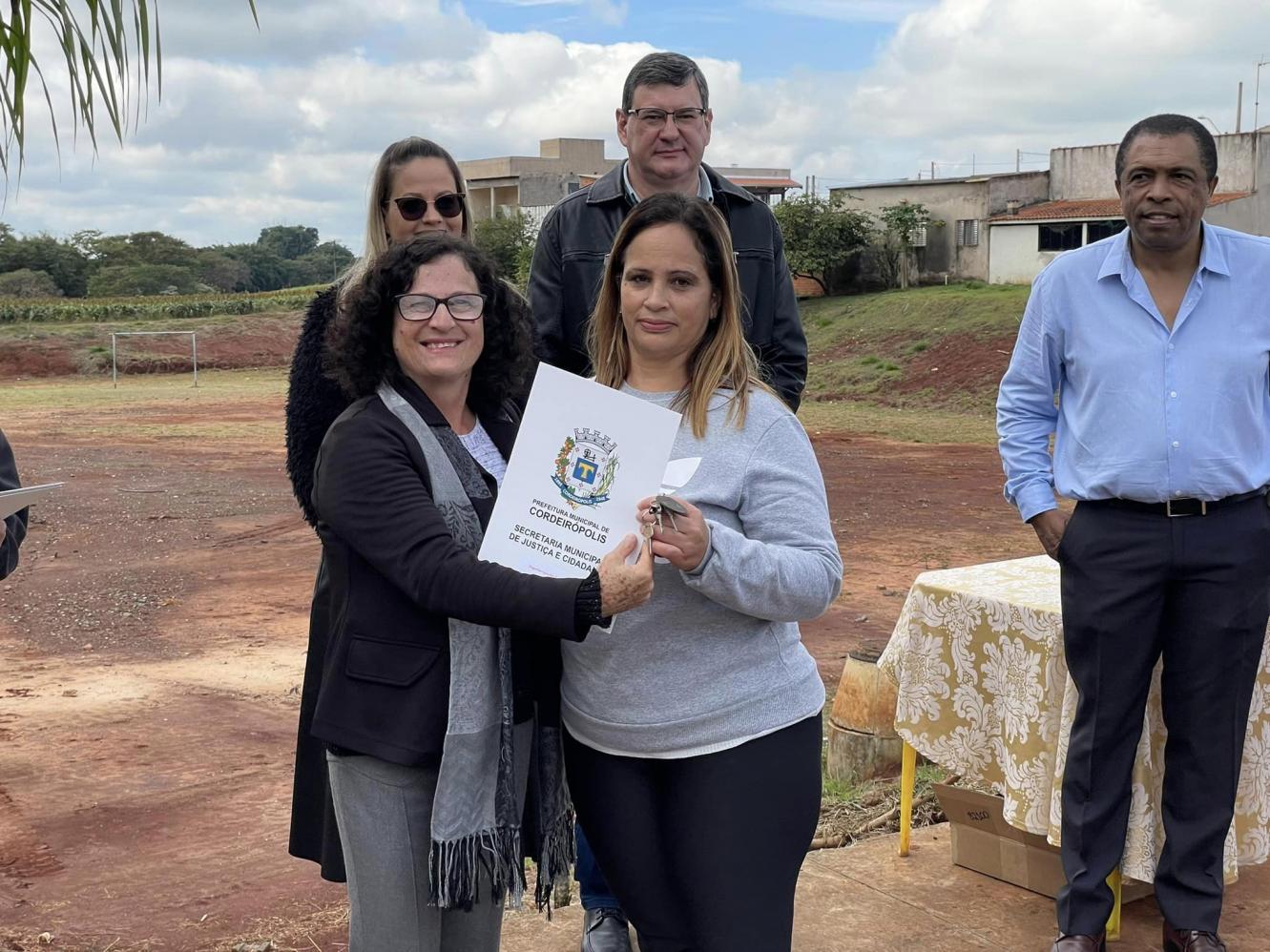 Engenho Velho em Cordeirópolis recebe recapeamento e pavimentação
