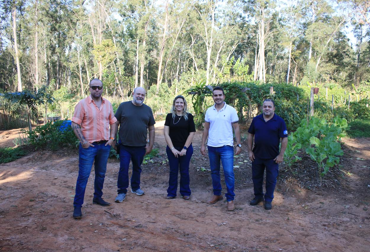 Programa “Hortas Urbanas” em Limeira avança e CR prepara nova safra
