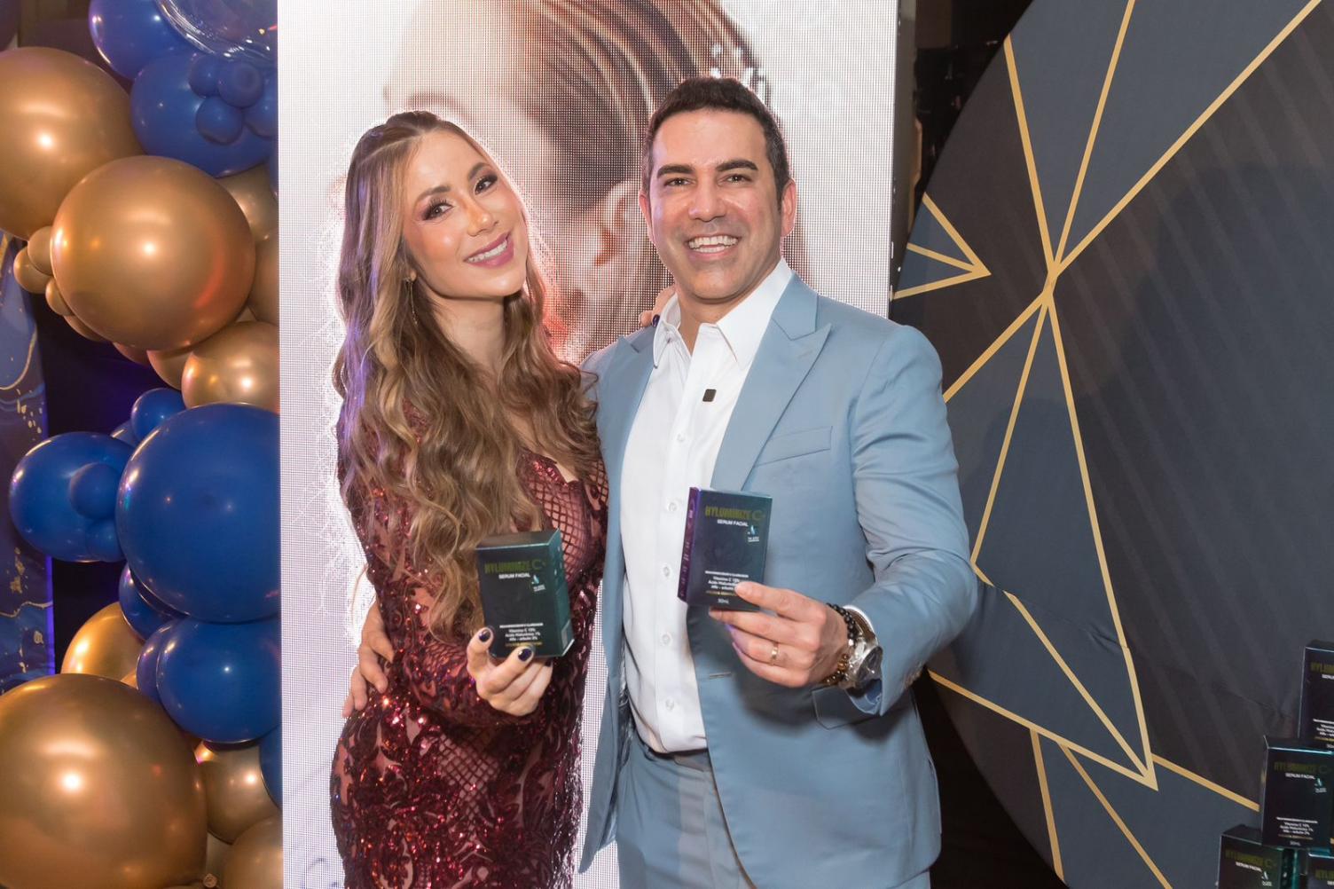 Cantora Luana Monalisa e Dr. João Almeida celebram aniversário e o lançamento de novo produto da Pele com Vida